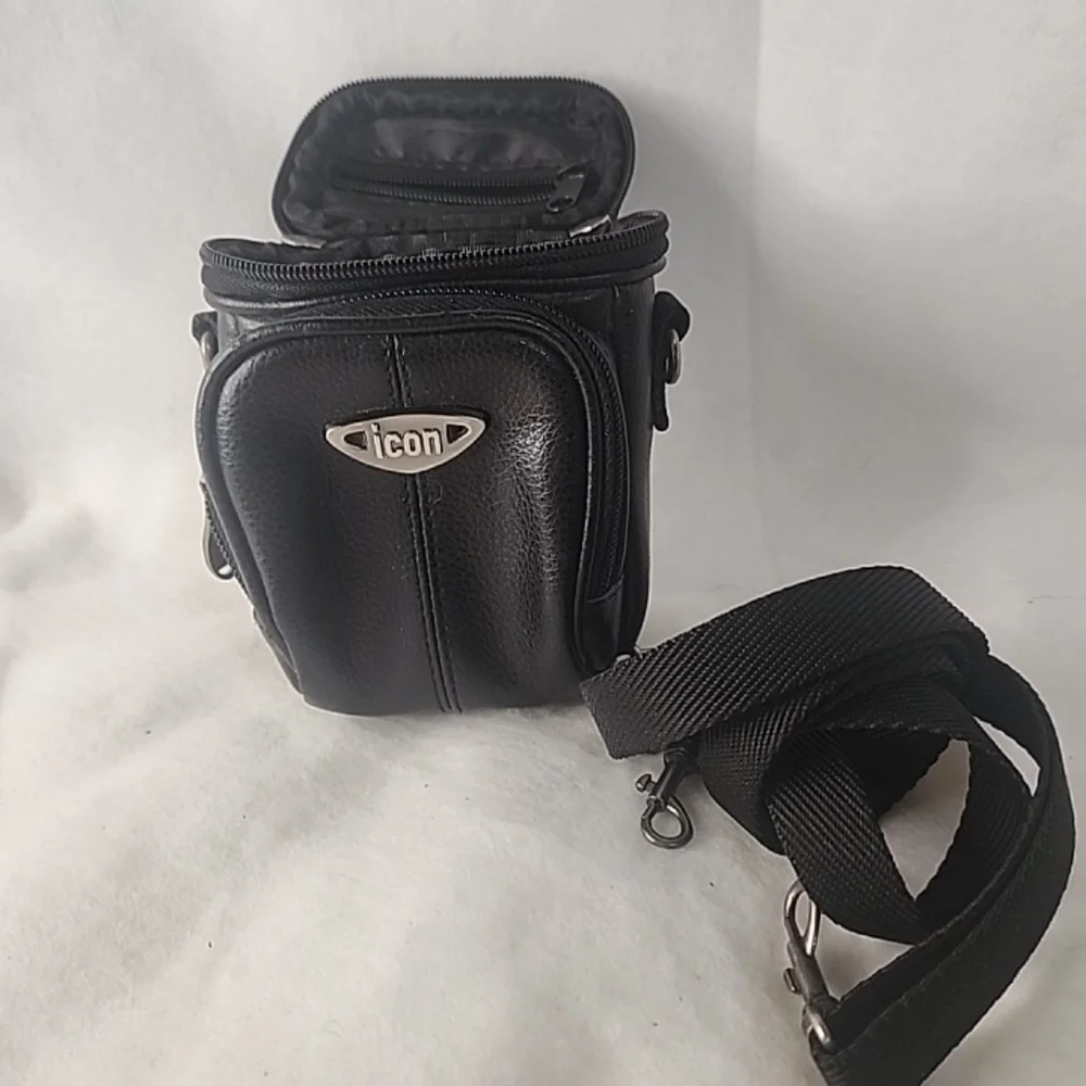 Icon Black Camara Case W/ Strap 7 In Tall And 4 In Wide.  4 Inches Interior Size